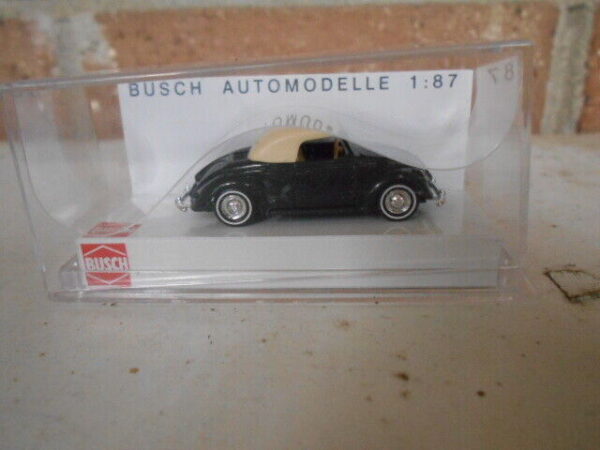 Busch HO Scale VW Hebmuller Cabrio Black & Tan #46706