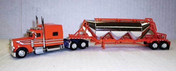 Truck N' Stuff HO Scale Peterbilt Tractor 389 & Pneumatic Tank Trailers #48112 - Image 7