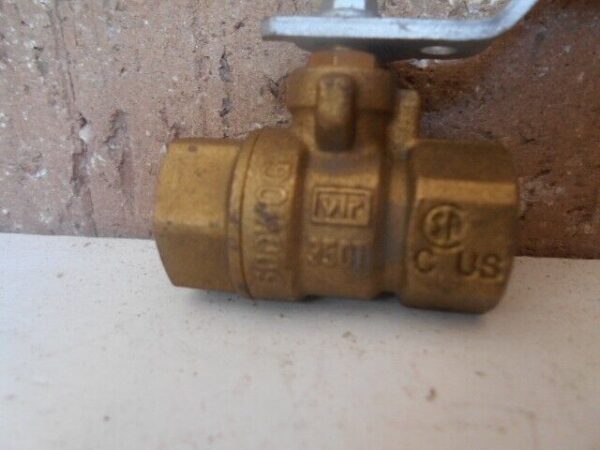3/8 Inch Female Full Port 600WOG  150WSP  NPT Brass Ball Valve - Image 2