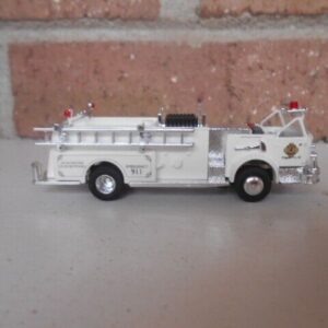 Busch #46017 HO US Feuerwehr Cabrin Pumpwager