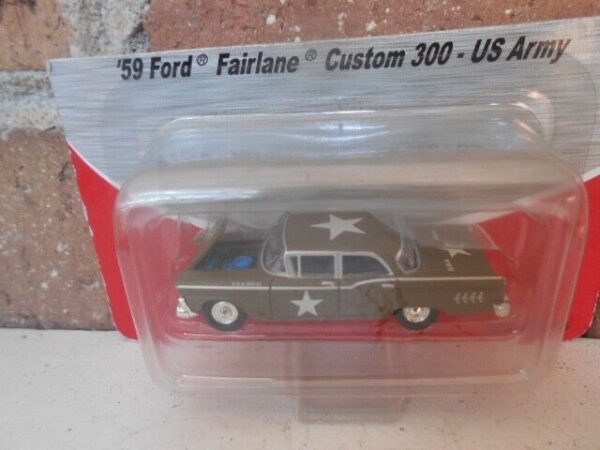 CLASSIC METAL WORKS HO Scale 53 Ford Fairlane Custom 300 US Army #30245 - Image 2