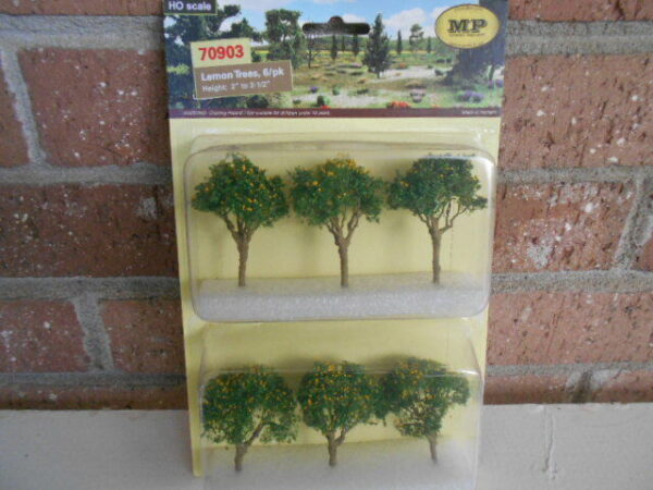 MP Scenery Products Item  #70903 HO Scale Lemon Trees 6/pk Height 2" / 2-1/2"