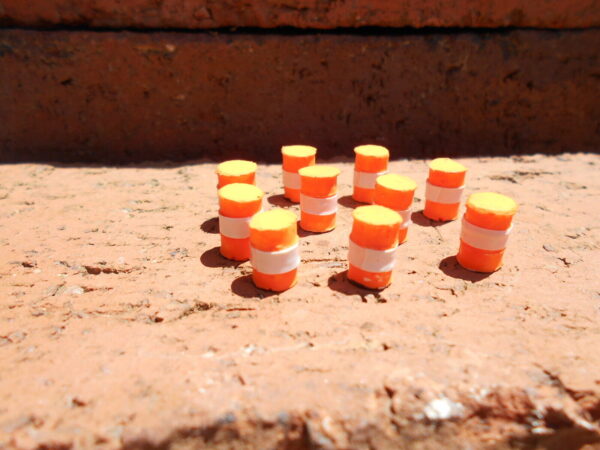 M&B Customized Orange & White Barrels HO Scale #1022 - Image 5