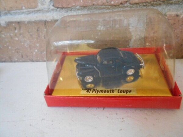 CLASSIC METAL WORKS HO Scale 1941 Plymouth Coupe #30105 - Image 3