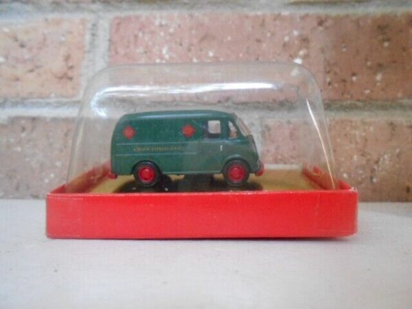 CLASSIC METAL WORKS HO Scale Metro Delivery Truck Railway Express Agency #30118