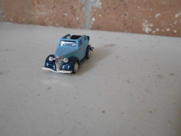Busch HO Scale Ford Eifel Lt Blue & Dk, Blue #41201 - Image 4