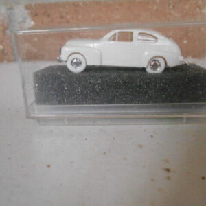 Praline HO Scale Volvo 544 Model White #3904