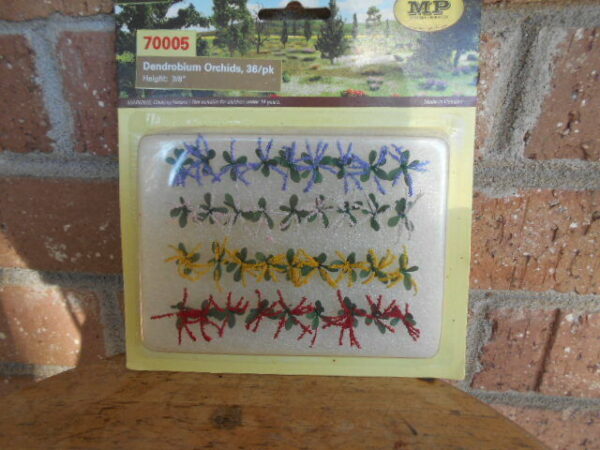 MP Scenery Products Item  #70005 HO Scale Dendrobium Orchids 3/8" Height 36/pk - Image 5