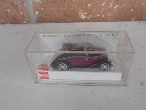 Busch HO Scale Mercedes 170-S Cabrio Black & Maroon #40507 - Image 2