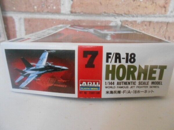 #23037 ARII Plastic Model Kit of the US Navy F/A-18 Hornet Aircraft. 1/144 scale - Image 2
