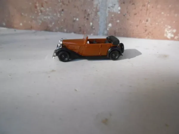 Brekina HO Scale Wanderer Convertible 4 Door Brown & Black  #0001708 - Image 5