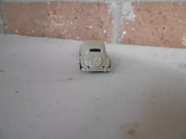 Brekina HO Scale Citroen Seden 4 Door White  #0001403 - Image 6