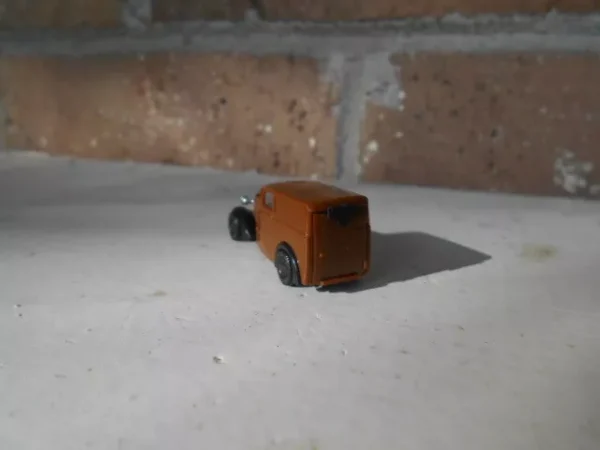 Brekina HO Scale DKW F-7 Delivery Van Brown #0001301 - Image 7