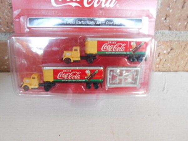 Classic Metal Works #51187 White WC22 Tractor Trailer Set Coca Cola