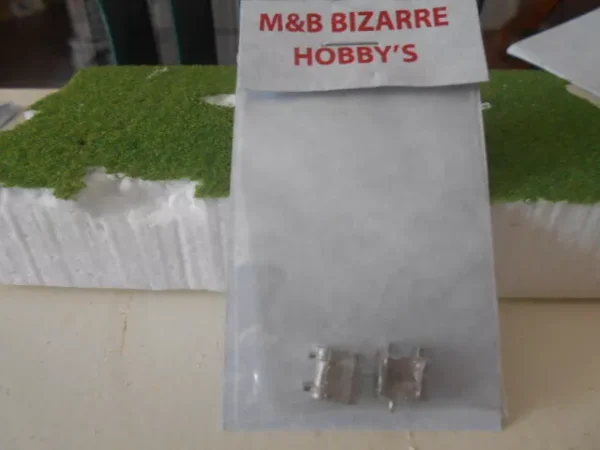 HO Scale Accessories Kerosene 2 Per Pack #156