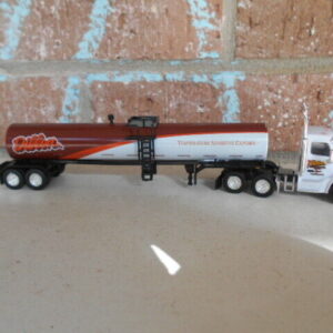 Trucks N' Stuff HO Scale Dillon Peterbilt Tractor 579 & Tanker Trailers #400693