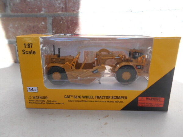 Norscot HO Scale Cat 627G Wheel Tractor Scraper #55134
