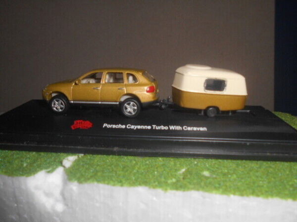 Mailbu Interational Porsche CayenneTurbo With Caravan #060073-PG