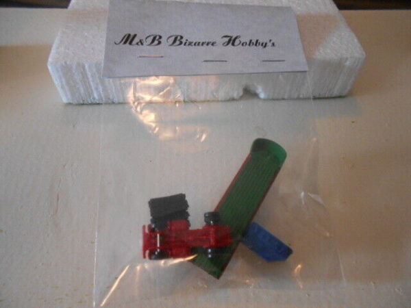 M&B Customized Green & Red Truck & 32' Flat Trailer With Load N Scale #MB00010