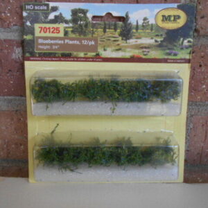 MP Scenery Products item #70125 HO Blueberries Plants 12/PK 5/8"