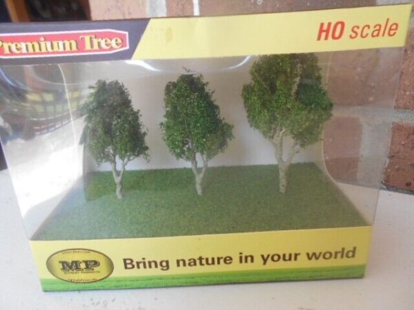 MP Scenery Products Item #70518 HO Scale Premiun Mountain Gum Trees 3'' to 4''