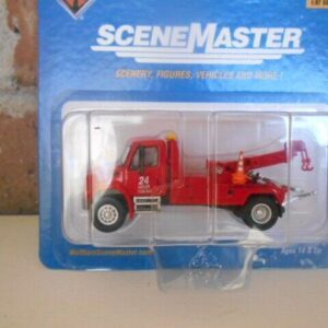 HO Scale Walthers Scene Master 949-11531 International Toe Truck Red