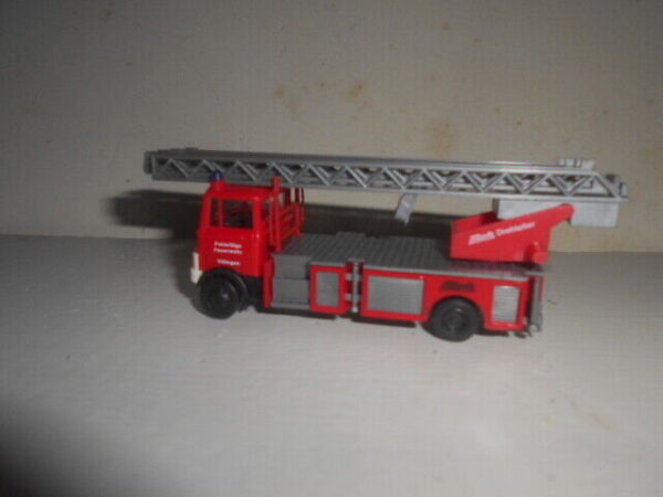 Praline/Busch #80760 HO Scale Mercedes B LP809 Fire Truck