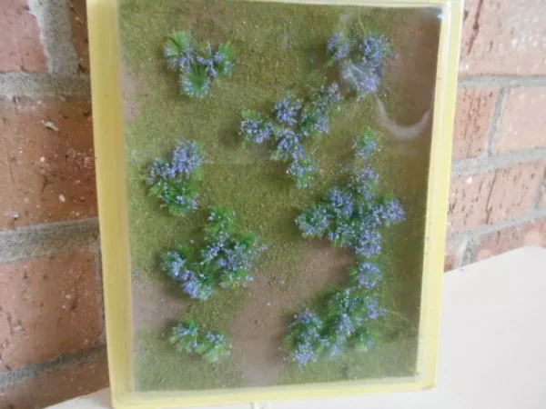 MP Scenery Products Item #70207 HO Scale Flowering Meadow Purple 5"x 6-1/8" 1/pk - Image 2