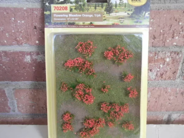 MP Scenery Products Item #70208 HO Scale Flower Meadow Orange 5"x 6-1/8" 1/pk - Image 3