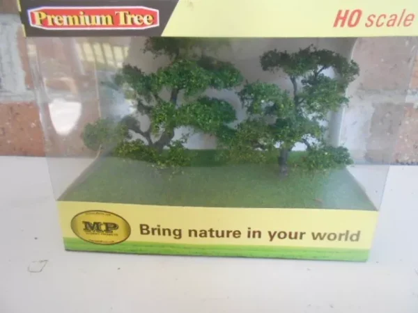 MP Scenery Products Item #70519 HO Scale Premiun Beech Tree 3'' to 4'' - Image 5