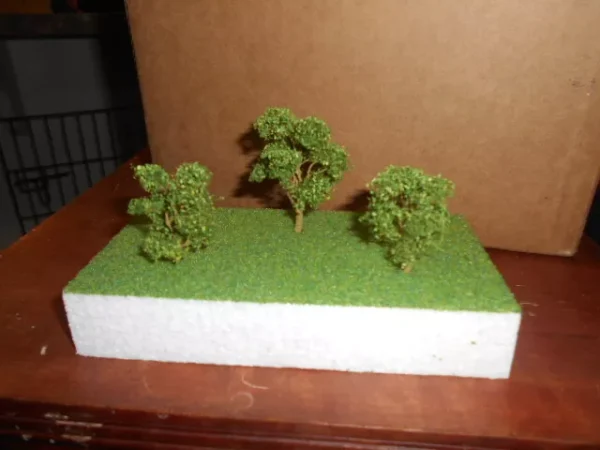 MP Scenery Products item # 70416 N-Scale 2" Elm Premium Trees - Image 5