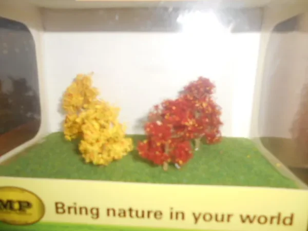 MP Scenery Products item # 70421 N-Scale 2" Autumn Sycamore Premium Trees - Image 10