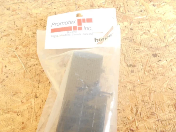 Promotex/Herpa  Double Axle Live Stock Trailer Black  #5355 - Image 2