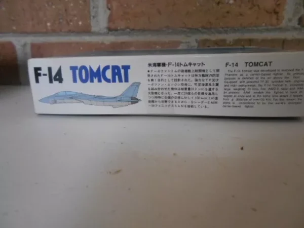 #23031 ARII Plastic Model Kit of the US  F-14 Tomcat 1/144 scale - Image 5